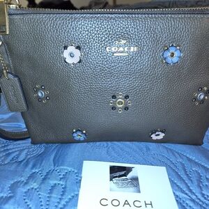 COACH Pebbled Leather Floral Appliqué Wristlet - Brown/Blue